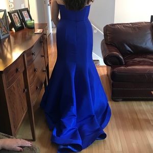 Beautiful royal blue sherri hill prom dress!!!!